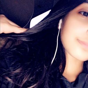 Meet your Posher, Heba